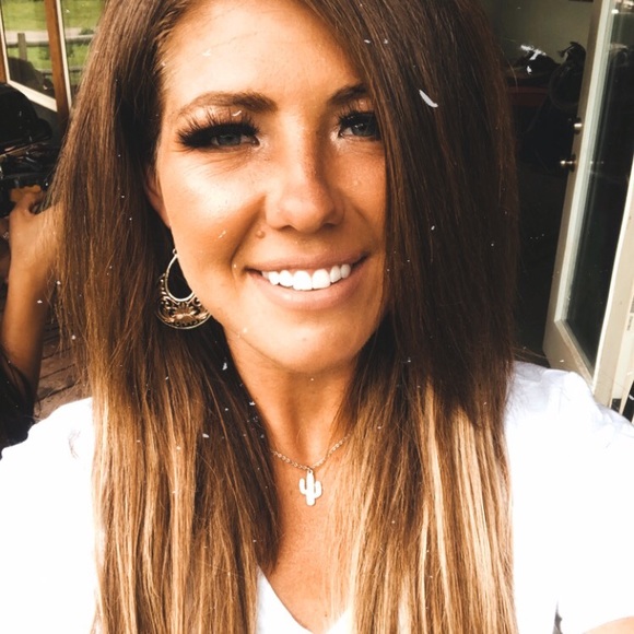 Meet your Posher, Shayane - Picture 1 of 1